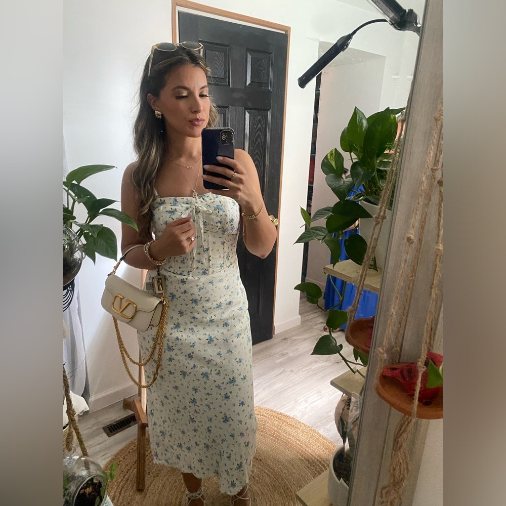 WHITE & BLUE FLORAL DRESS
